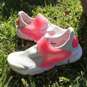 ❌SOLD❌NIKE SOCK DART (GS) WHITE/RACER PINK